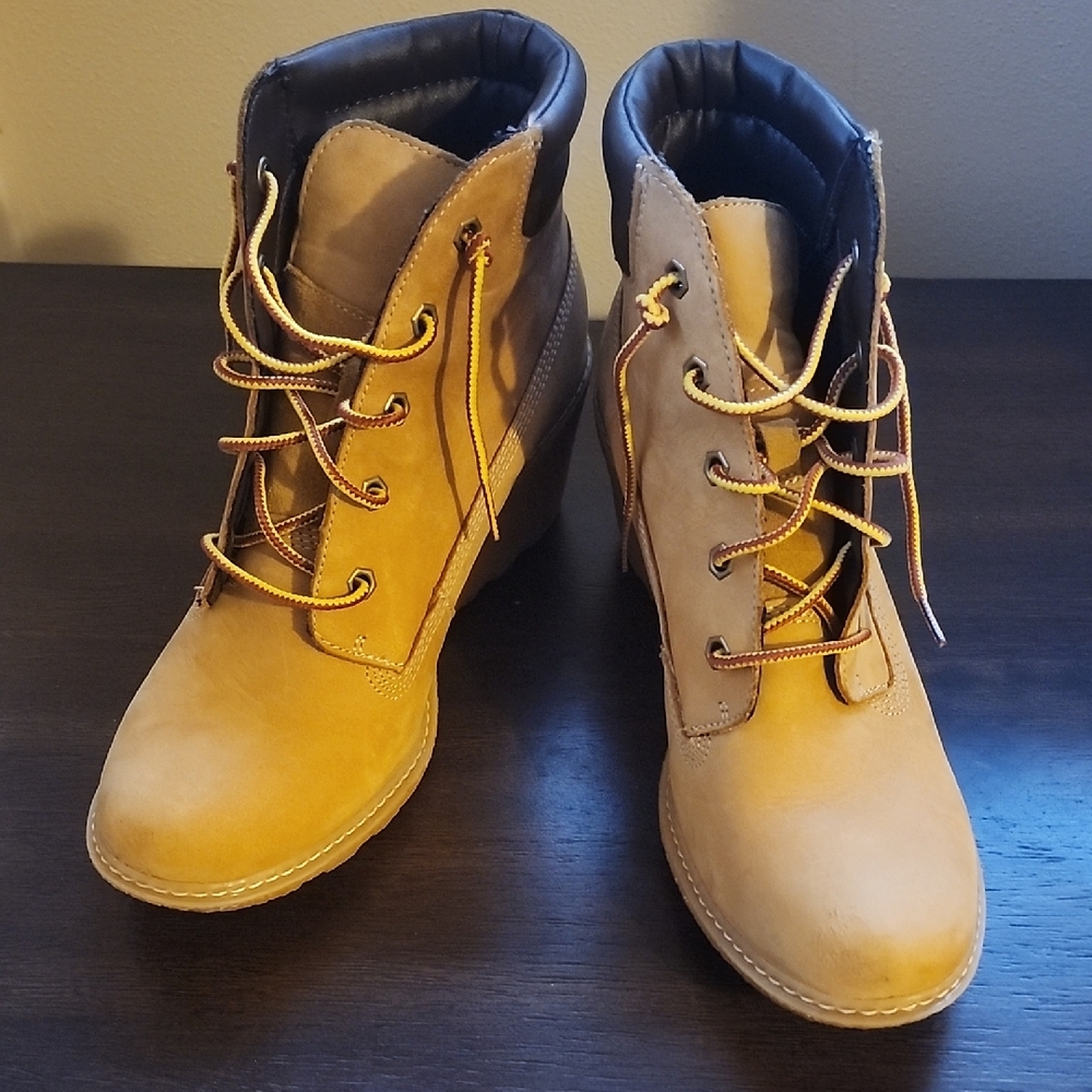 Timberland Wheat Lace-Up Ankle Boots